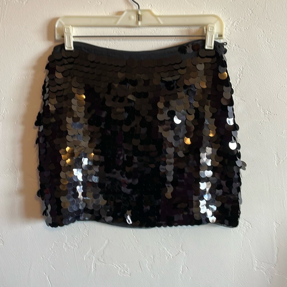 Shiny sequin skirt